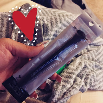 Photo of wet n wild Eyeshadow Brush uploaded by Yashira O.