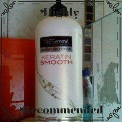 Photo of TRESemmé Moisture Rich Conditioner Luxurious Moisture uploaded by Belinda B.