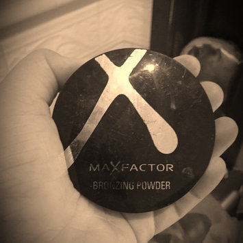Photo of Max Factor Bronzing Powder 01 Golden uploaded by Emily G.