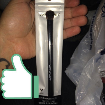 Photo of wet n wild Eyeshadow Brush uploaded by Fernanda L.