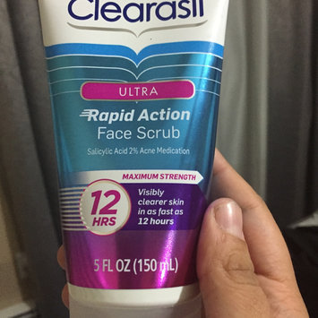 Photo of CLEARASIL® Rapid Rescue Deep Treatment Scrub uploaded by Stephanie H.