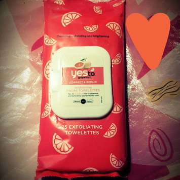 Photo of Yes To Grapefruit Facial Wipes Correct & Repair Towelettes uploaded by Monica W.