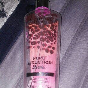 Photo of Victoria's Secret Pure Seduction Blush Fragrance Mist uploaded by Hellen G.