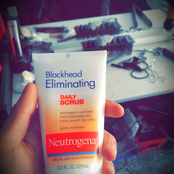 Photo of Neutrogena® Blackhead Eliminating Daily Scrub uploaded by Angelo T.