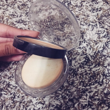 Photo of L.A. Colors Mineral Pressed Powder uploaded by Hailette M.