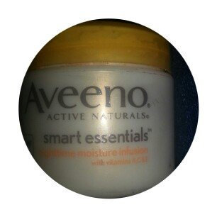 Photo of Aveeno® Smart Essentials® Nighttime Moisture Infusion uploaded by Jakeline B.