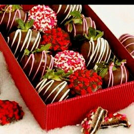 Photo of Bouquet of Fruits Valentine Chocolate Dipped Strawberries uploaded by Kayllane B.