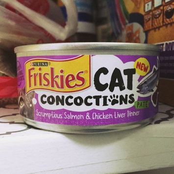 Photo of Friskies® Cat Concoctions Pate Scrumptious Salmon & Chicken Liver Dinner Cat Food uploaded by Tram T.