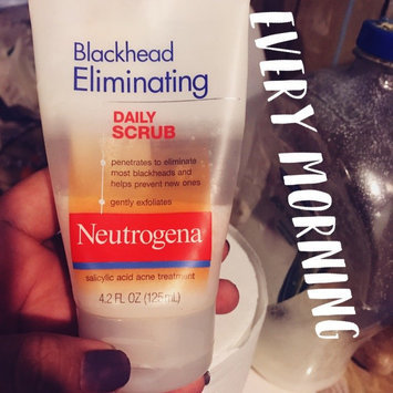 Photo of Neutrogena® Blackhead Eliminating Daily Scrub uploaded by Betsy C.
