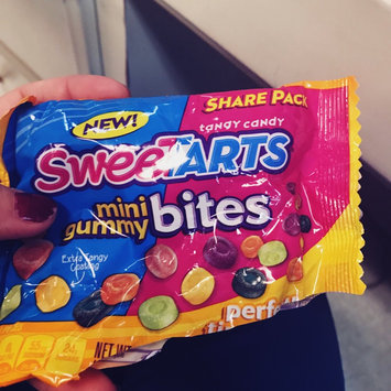 Photo of SWEETARTS Mini Gummy Bites 10 oz Bag uploaded by Miranda a.