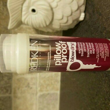 Photo of Redken Pillow Proof Blow Dry Express Primer Heat Protection Spray uploaded by Catelin M.