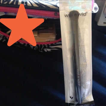 Photo of wet n wild Eyeshadow Brush uploaded by Shatoni A.