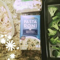 Photo of Pasta Roni Chicken & Broccoli Flavor Pasta uploaded by Julie M.