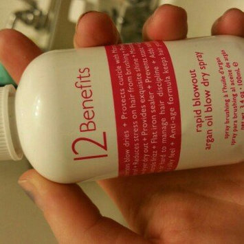 Photo of 12 Benefits Rapid Blowout Argan Oil Blow Dry Spray uploaded by Cydnie B.