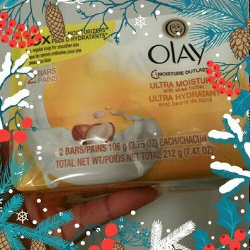 Photo of Olay Outlast Ultra Moisture Shea Butter Beauty Bar uploaded by B C.
