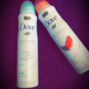 Photo of Dove Silk Dry Antiperspirant Spray uploaded by Mariane A.