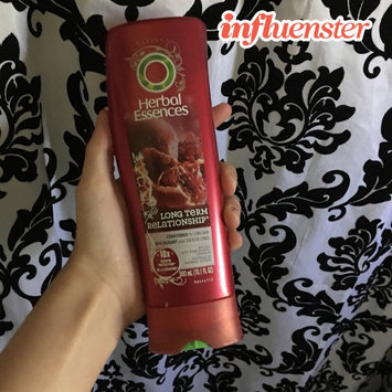 Photo of Herbal Essences Long Term Relationship Shampoo For Long Hair uploaded by Cara R.