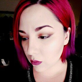 Photo of Estée Lauder Double Wear Stay-in-Place Powder Makeup uploaded by Megan O.