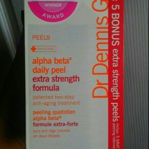 Photo of Dr. Dennis Gross Skincare Alpha Beta® Extra Strength Daily Peel uploaded by Karina N.