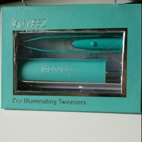 Photo of La Tweez La-Tweez Pro Illuminating Tweezer, Turquoise uploaded by Jaclyn P.