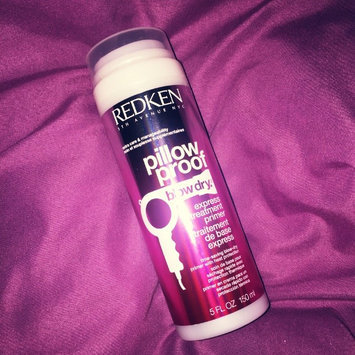 Photo of Redken Pillow Proof Blow Dry Express Primer Heat Protection Spray uploaded by Amanda L.