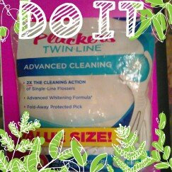 Photo of REACH® cleanpaste™ Icy Mint Woven Floss uploaded by Angela R.