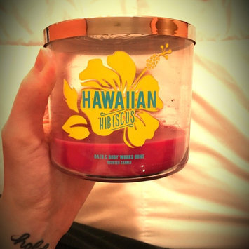 Photo of Bath & Body Works Scented 3 Wick Candle 14.5 Oz Hawaiian Hibiscus uploaded by Holly B.
