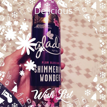 Photo of Glade Winter Collection 9.7 oz. Share the Spirit Holiday Scented Air Freshener Spray uploaded by Viridiana M.