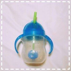 Photo of Munchkin 7oz Weighted Straw Sippy Cup uploaded by Lizbeth G.