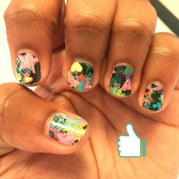 Photo of Sally Hansen® Salon Effects Nail Stickers uploaded by Melissa B.