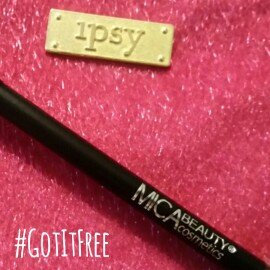 Photo of Micabeauty Angle Eye Shadow Brush uploaded by Sara B.