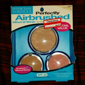 Photo of Physicians Formula Mineral Wear® Talc-Free Mineral Face Powder SPF 16 uploaded by MERJA W.