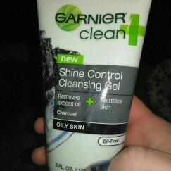 Photo of Garnier SkinActive Clean+ Shine Control Cleansing Gel uploaded by Randa O.