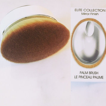 Photo of Artis Palm Brush uploaded by Michelle G.