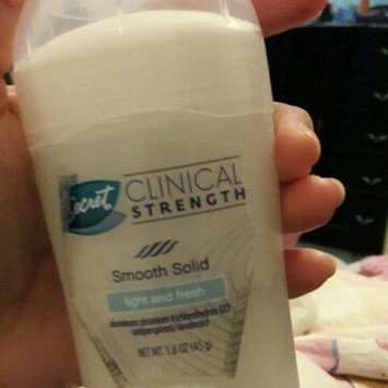 Photo of Secret Clinical Strength Clear Gel Women's Antiperspirant & Deodorant Completely Clean uploaded by Kenia S.