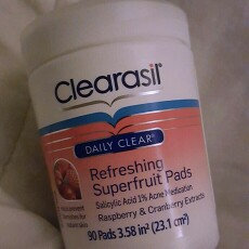 Photo of CLEARASIL® Daily Clear Refreshing Superfruit Pads uploaded by Sandra G.