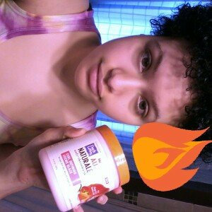 Photo of Dark and Lovely AU Naturale Anti-Shrinkage Curl Defining Creme Glaze uploaded by Courtney J.