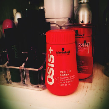 Photo of Schwarzkopf Professional OSiS+ Dust It Mattifying Powder uploaded by Denise B.