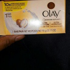 Photo of Olay Outlast Ultra Moisture Shea Butter Beauty Bar uploaded by Tiana M.