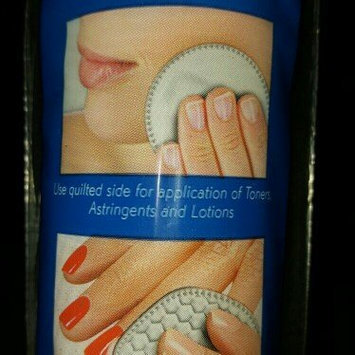 Photo of Q-tips Beauty Cotton Rounds uploaded by Christina V.