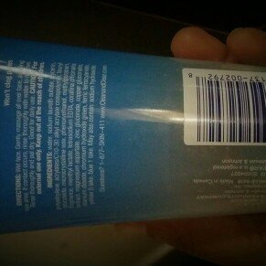 Photo of Clean & Clear® Morning Burst® Detoxifying Facial Scrub uploaded by roxana g.