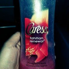 Photo of Caress® Sheer Twilight™ Black Orchid & Juniper Oil Scent Body Wash uploaded by Sandra M.