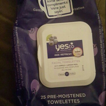 Photo of Yes To Blueberries Cleansing Facial Wipes uploaded by Kristi T.