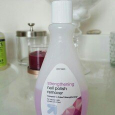 Photo of Up & up Strengthening Nail Polish Remover uploaded by Michelle S.