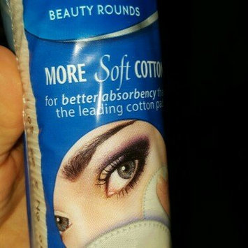Photo of Q-tips Beauty Cotton Rounds uploaded by Christina V.