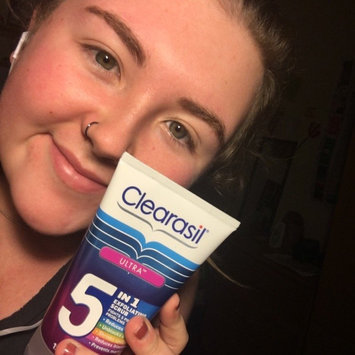 Photo of CLEARASIL® Rapid Rescue Deep Treatment Scrub uploaded by Rebekah M.