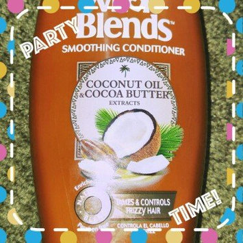Photo of Garnier Whole Blends Coconut Oil & Cocoa Butter Extracts Smoothing Conditioner uploaded by ALESHA Z.