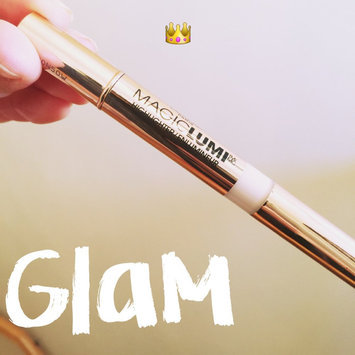 Photo of L'Oréal Paris MAGIC by Studio Secrets Magic Lumi Highlighting Concealer uploaded by Melissa V.