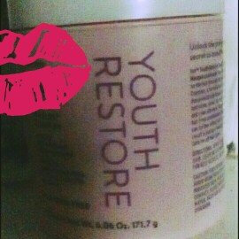 Photo of Ion Youth Restore Renewing Leave-In Conditioner uploaded by camila s.