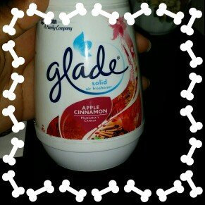 Photo of Glade Apple Cinnamon Solid Air Freshener uploaded by Reyna F.